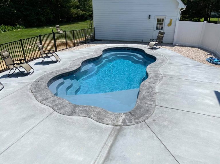 Billabong Splash in Evening Sky Shimmer