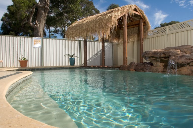 Oyster in Sandstone Shimmer